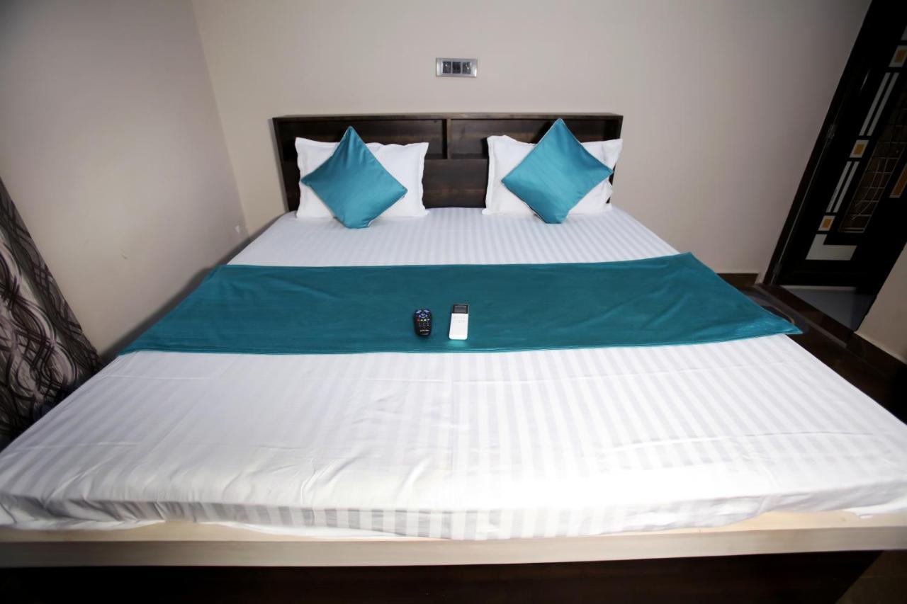 Homestay Signature *