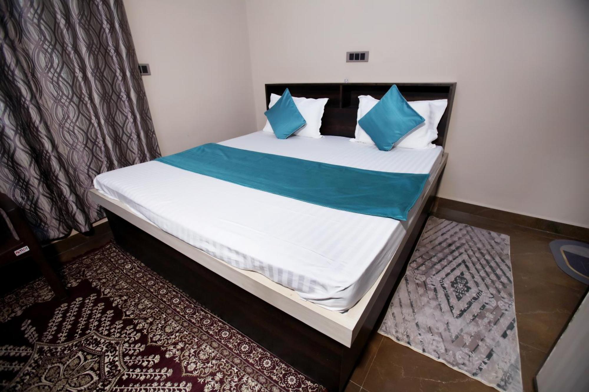 Signature Homestay *